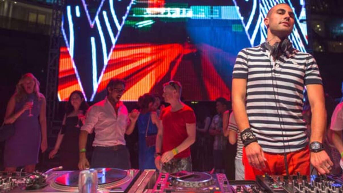 DJ Nasıl Olunur?